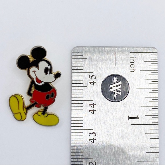Walt Disney Classic Vintage Mickey Mouse Pin / Hat Pin / Lapel Pin - Picture 4 of 5